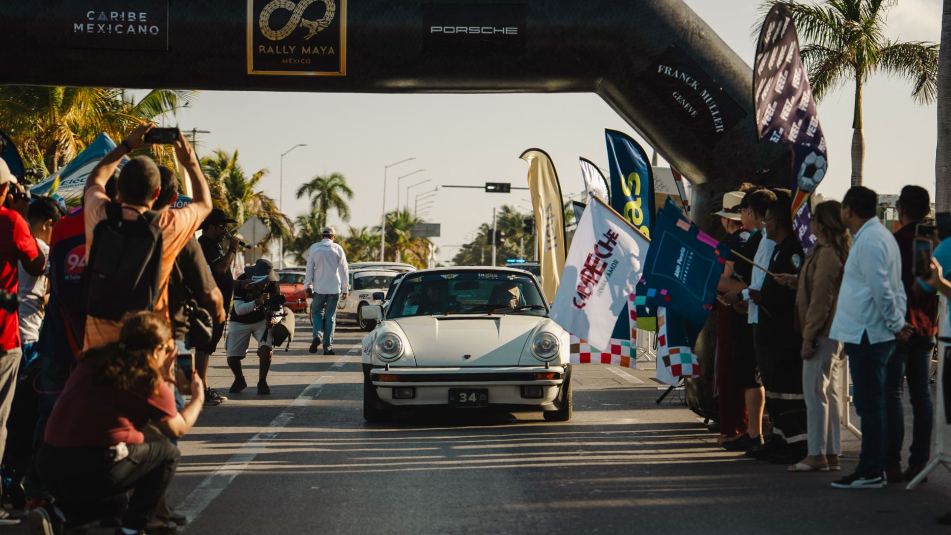 Porsche 911 Targa de 1978 de Jorge Luis Machuca, Campe&oacute;n absoluto del Rally Maya M&eacute;xico 2026,  Porsche de M&eacute;xico, 2026.Porsche celebra su legado deportivo en el sureste mexicano