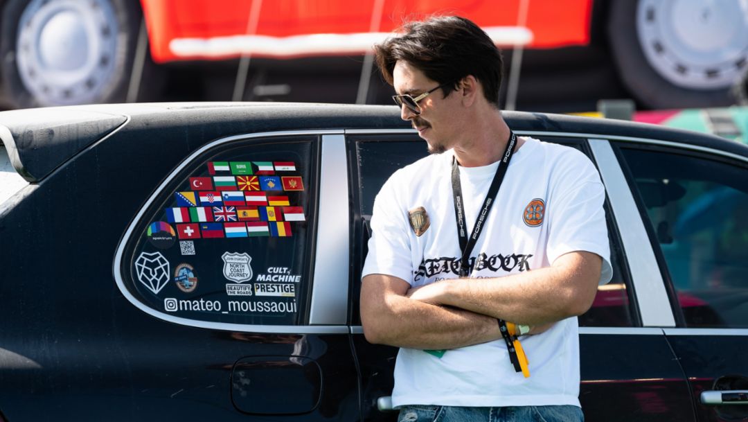 Cayenne fährt 34.000 Kilometer auf dem Weg zu „Icons of Porsche“