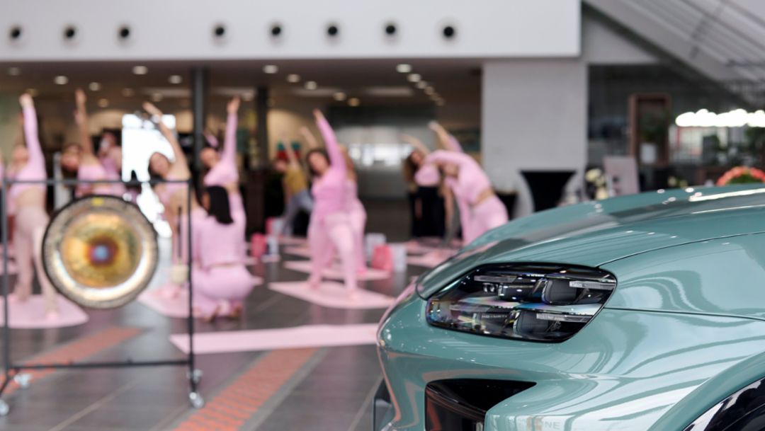 O poveste de iubire pe patru roți, de Ziua Îndrăgostiților