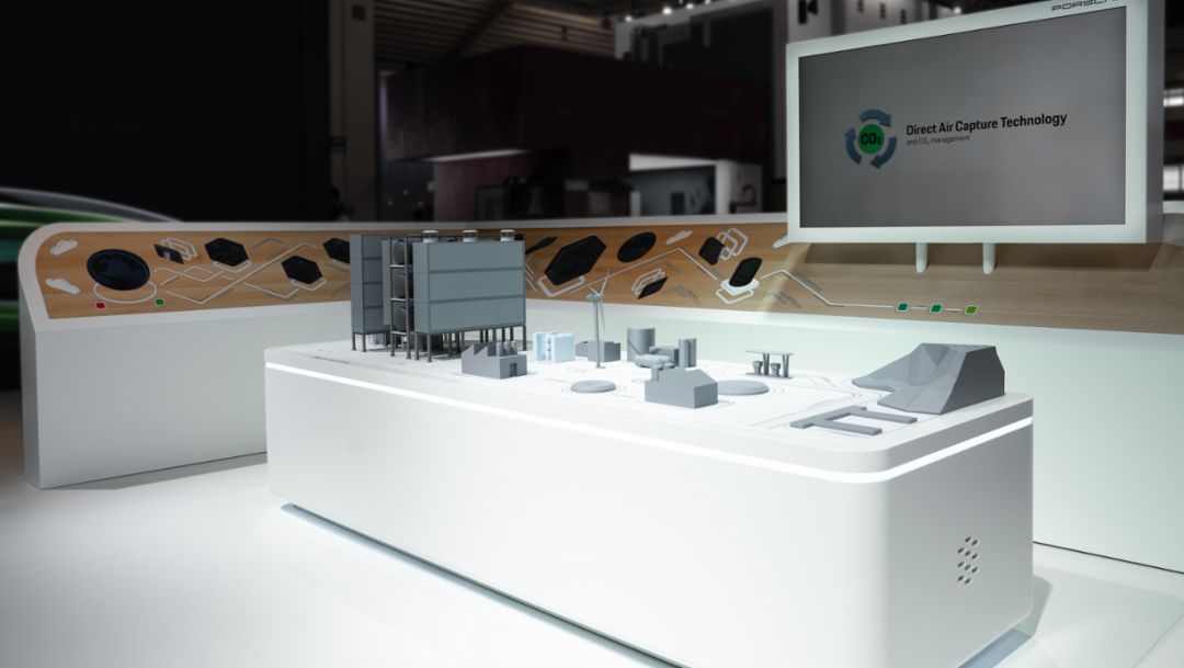 Maqueta de una unidad de captura directa de aire (DAC), stand del Grupo VW en el Salón IAA Mobility de Múnich, 2023, Porsche AG