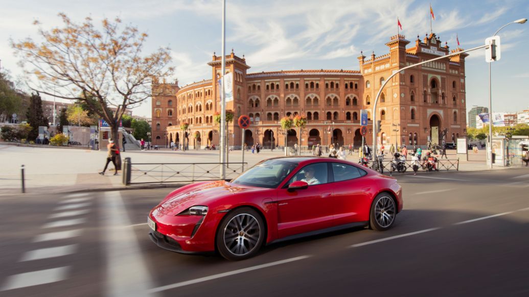 Porsche Taycan, ruta Madrid-Barcelona-Madrid, 2021, Porsche Ibérica