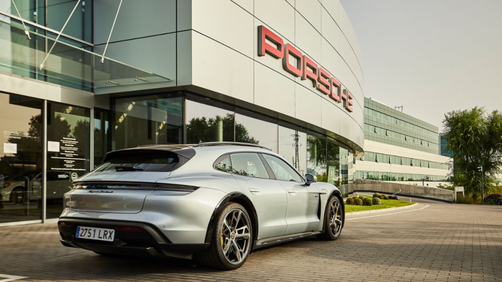 Porsche Taycan Turbo S Cross Turismo, ruta Madrid - Lisboa / Oporto - Madrid, 2021, Porsche Ibérica