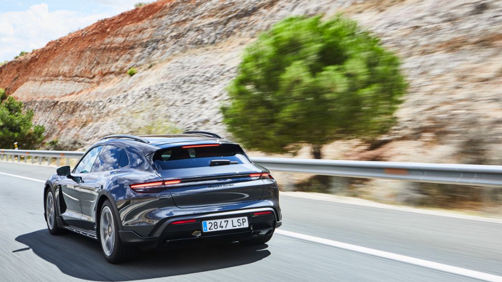 Porsche Taycan Turbo Cross Turismo, ruta Madrid - Valencia / Alicante - Madrid, 2021, Porsche Ibérica