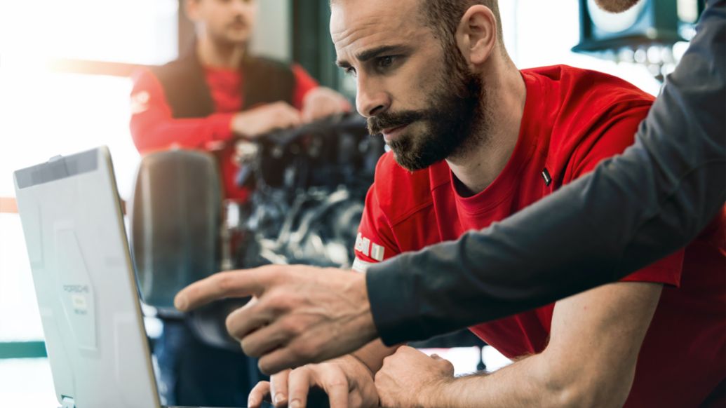 Programa de formación TALENTIA, 2022, Porsche Ibérica