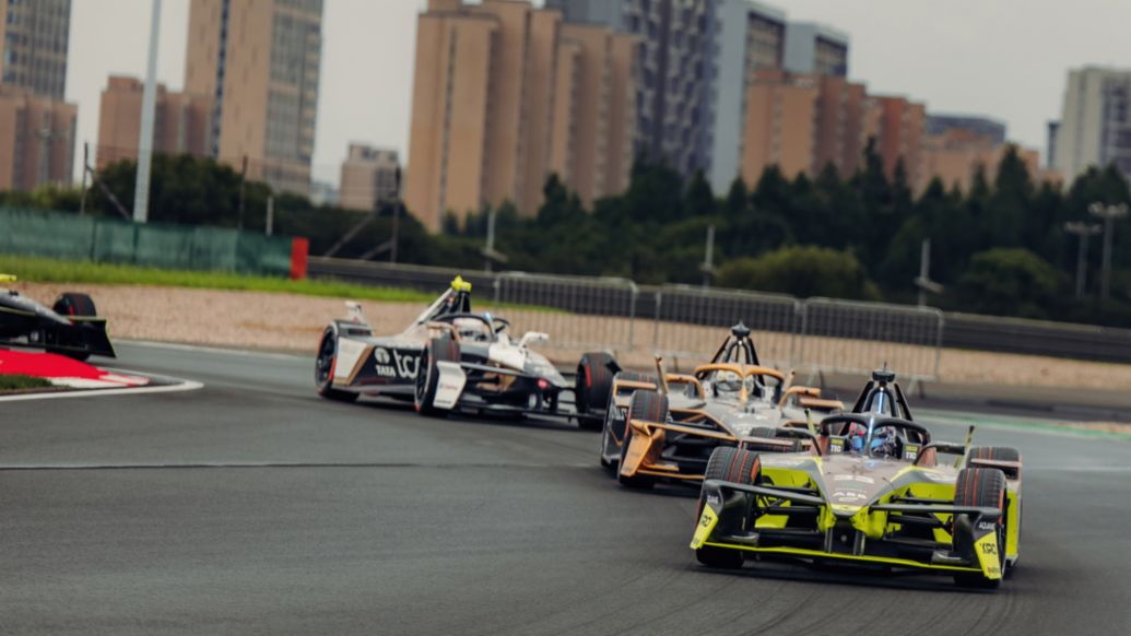 Pepe Mart&iacute;, Porsche 99X Electric (n&ordm; 3), Cupra Kiro, E-Prix de Shangh&aacute;i 2, 2026, Porsche AG