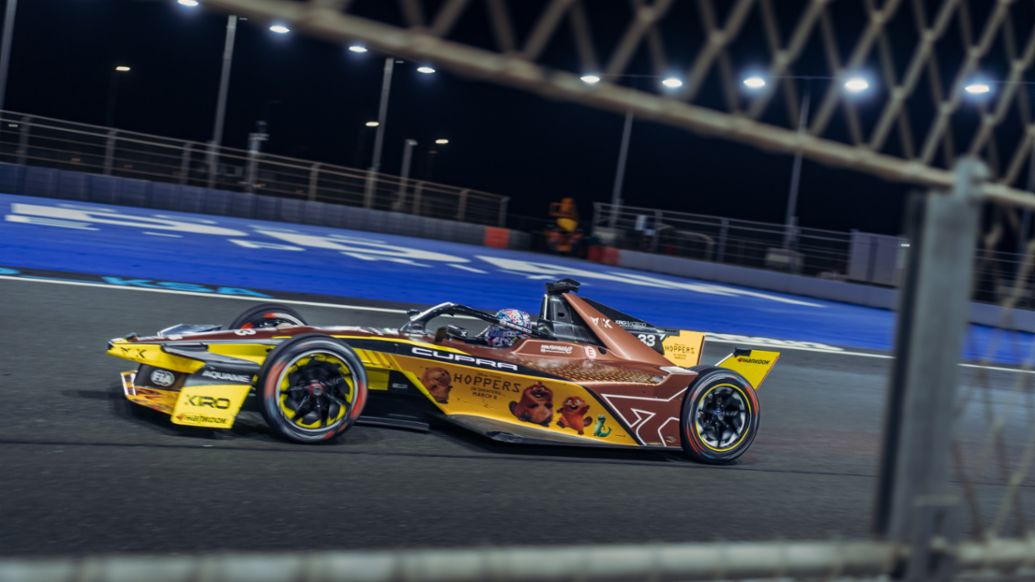 Dan Ticktum, Porsche 99X Electric (n&ordm; 33), Cupra Kiro, 2&ordf; carrera del E-Prix de Yeda, 2026, Porsche AG