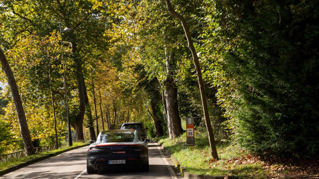 Taycan Electrotour – Etapa 3: Bilbao - Oviedo, 21/10/2020, Porsche Ibérica