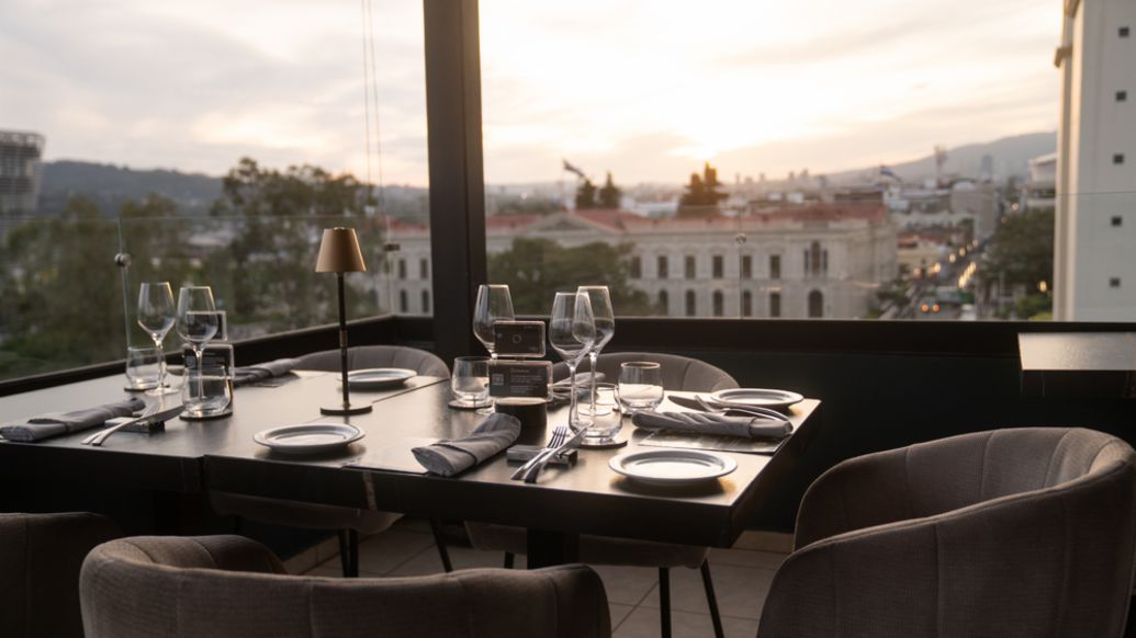 Porsche El Salvador celebra la alta cocina en Fine Dining Week 2026