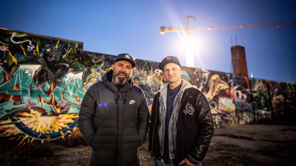 Niko Hüls, Michael „Mikel” Rosemann, Member of the breakdance group „Flying Steps”, l-r, Roadtrip Back2Tape, Berlin, 2020, Porsche AG