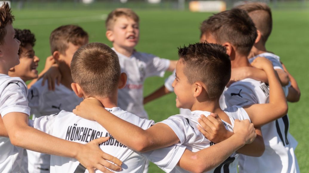 Borussia Mönchengladbach, 2021, Porsche AG