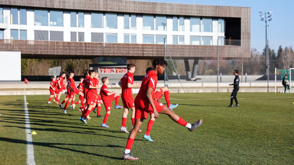 Red Bull Fußball Akademie, FC Red Bull Salzburg, 2022, Porsche AG