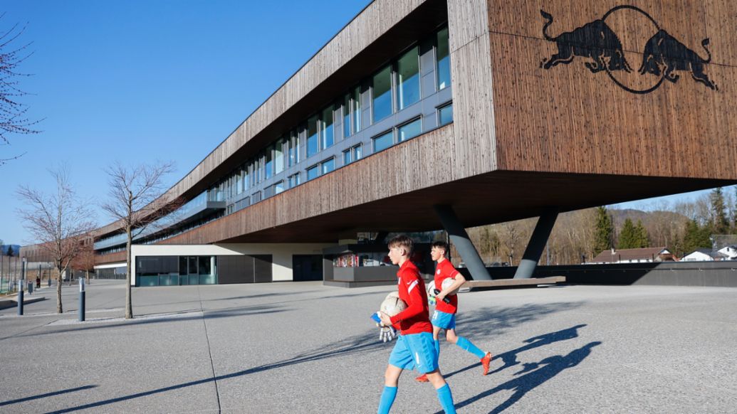 Red Bull Fußball Akademie, FC Red Bull Salzburg, 2022, Porsche AG