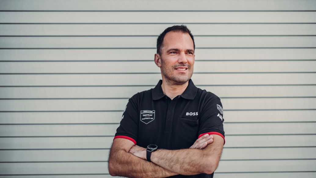Florian Modlinger, Director de Competición del Equipo Oficial de Fórmula E, Circuito de Mallorca, España, 2022, Porsche AG