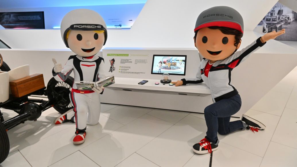 Tom Targa and Tina Turbo, Porsche Museum, 2023, Porsche AG