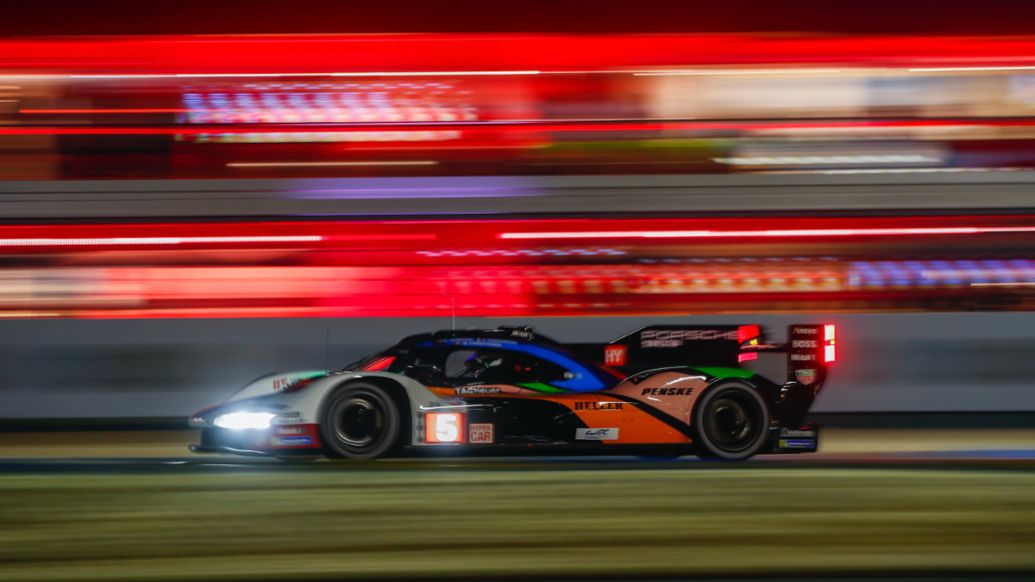 Porsche 963, Porsche Penske Motorsport (#5), Dane Cameron (USA), Michael Christensen (DK), Frederic Makowiecki (F), Le Mans 24 Hours, Race, 2023, Porsche AG