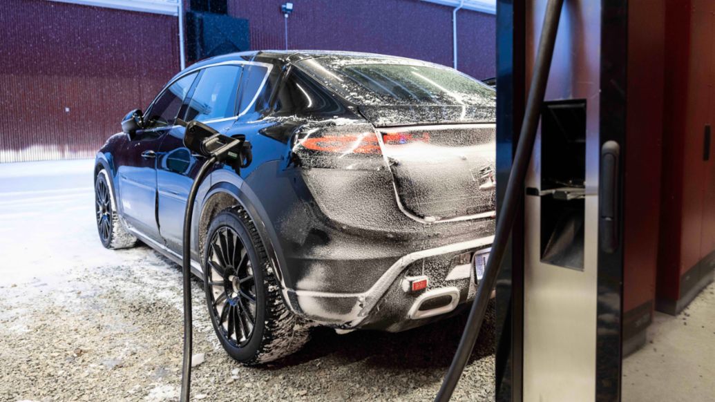 Prototipo del Porsche Macan en Suecia, 2024, Porsche AG