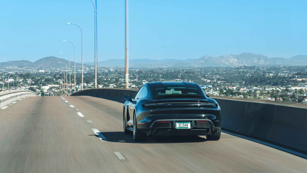 Prototipos del Porsche Taycan, pruebas y desarrollo, 2024, Porsche AG