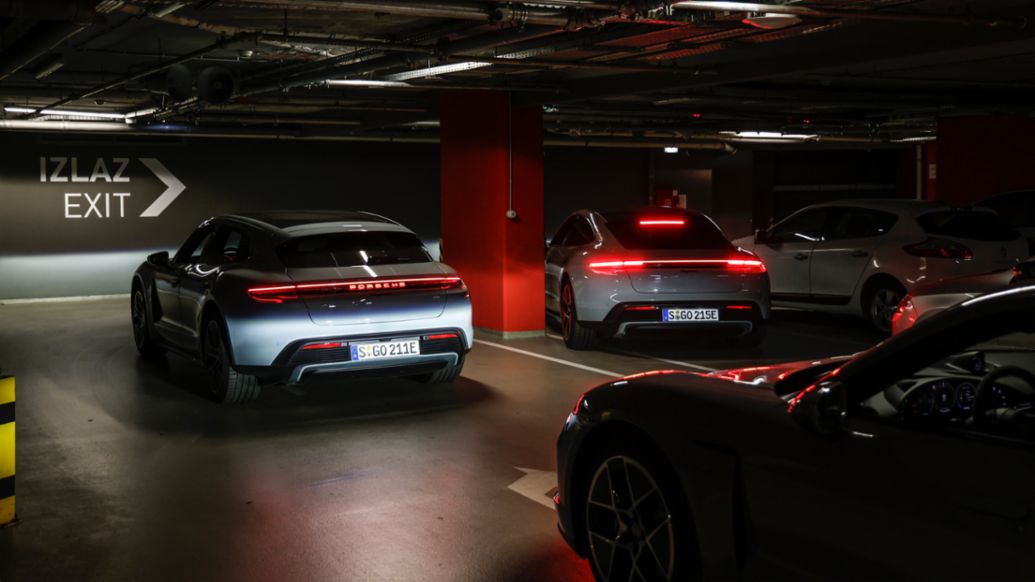 Taycan con batería Performance Plus, Taycan Sport Turismo con batería Performance Plus, viaje Stuttgart - Estambul - Stuttgart, 2024, Porsche AG