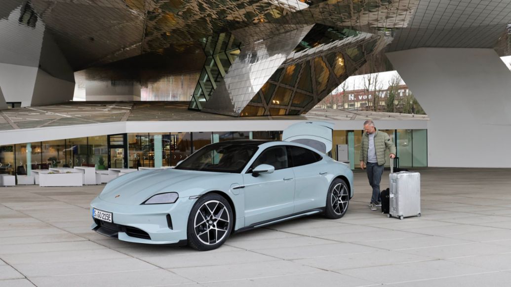 Ruta Stuttgart - Sevilla, Porsche Taycan, 2024, Porsche AG