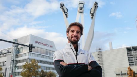 António Félix da Costa visita Porsche 