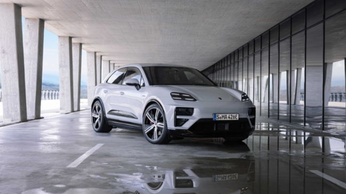 Porsche Macan Turbo Walkaround