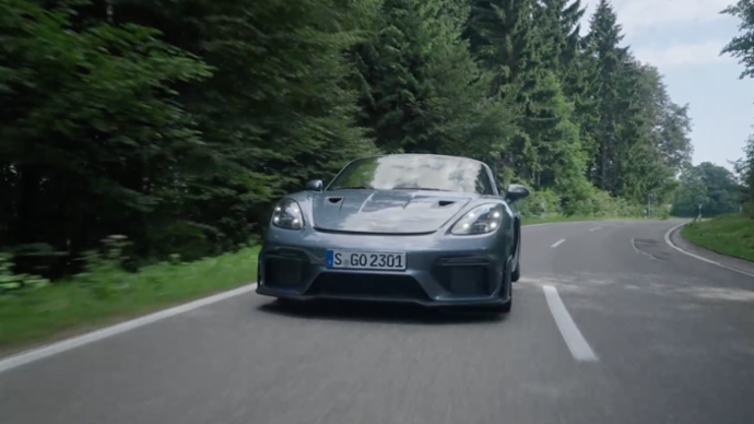 Media Drive: 718 Spyder RS - Vanadium Grey Metallic