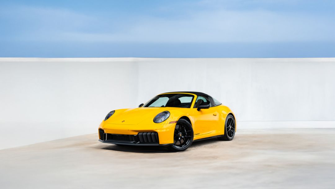 Porsche Center Puerto Rico presenta el innovador Porsche 911 con tecnología T-Hybrid