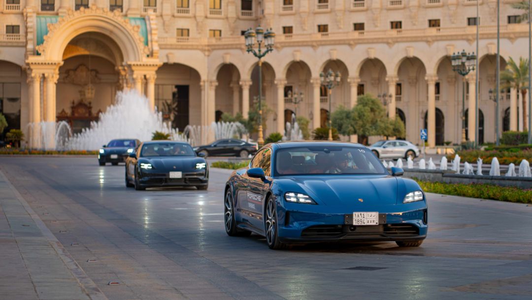 Exclusive Porsche driving experience in Riyadh