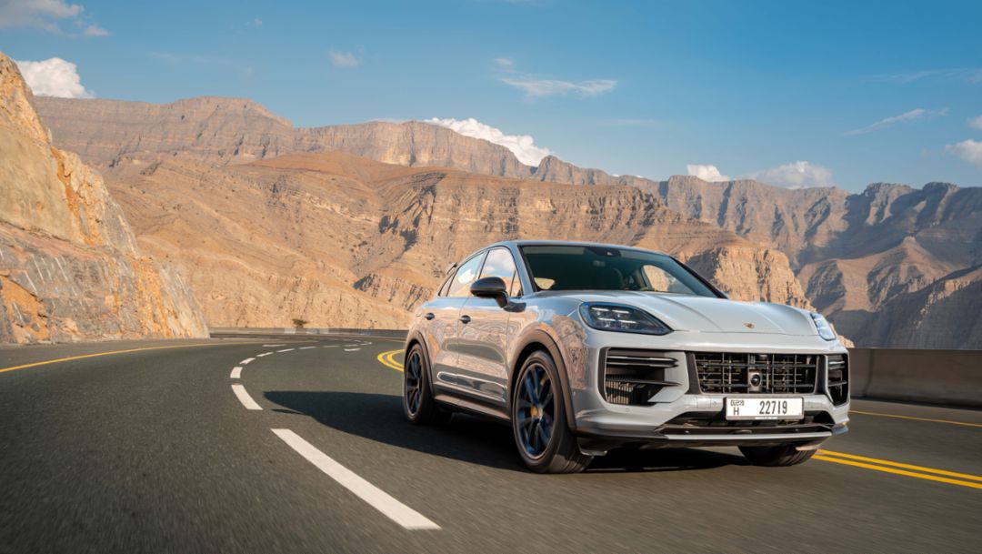 Listicle: Porsche Cayenne Turbo GT