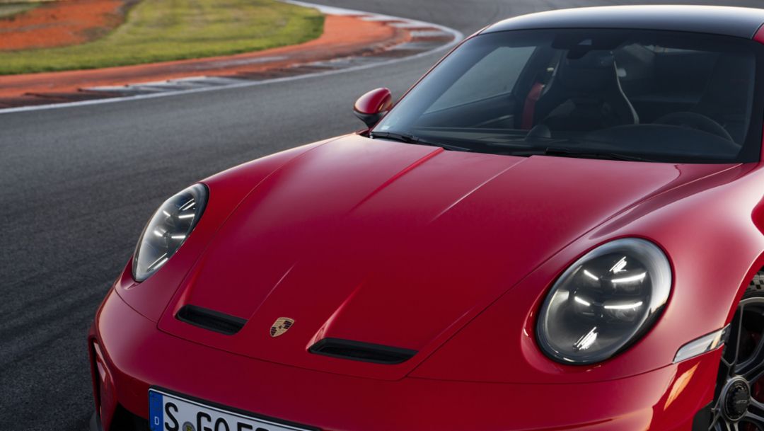 911 GT3 Guards Red