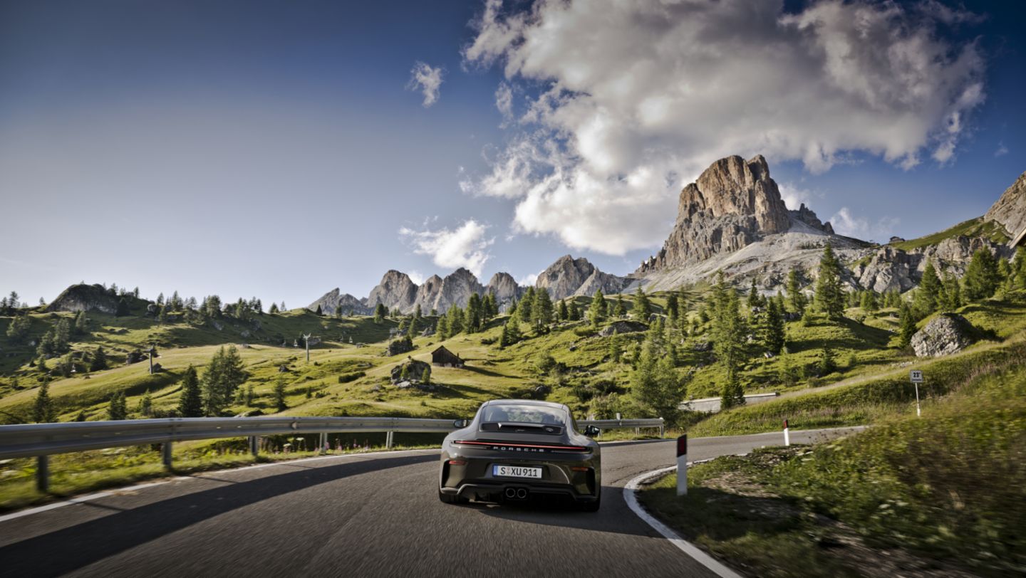 911 GT3 Bergsport: un tributo alla guida alpina nella sua forma più pura