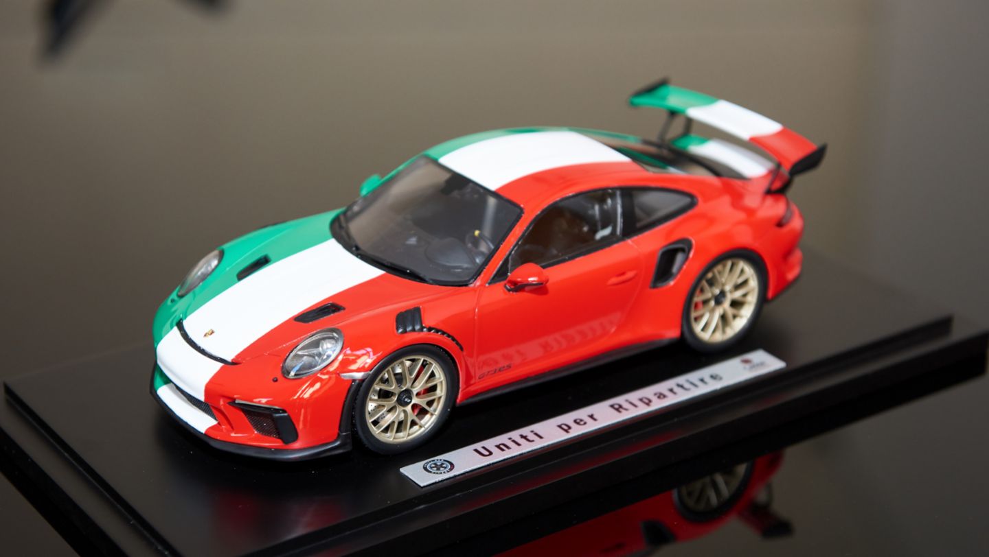 Porsche Italia e Caritas Italiana