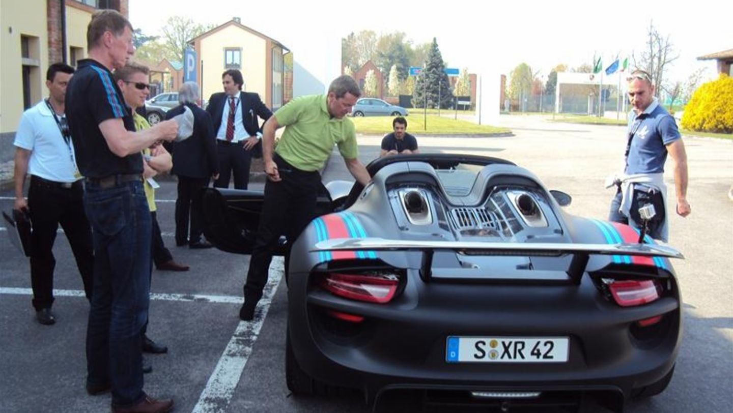 Porsche 918 Spyder, Vairano, 2013, con l'ex pilota di rally e Porsche Ambassador Walter Röhrl
