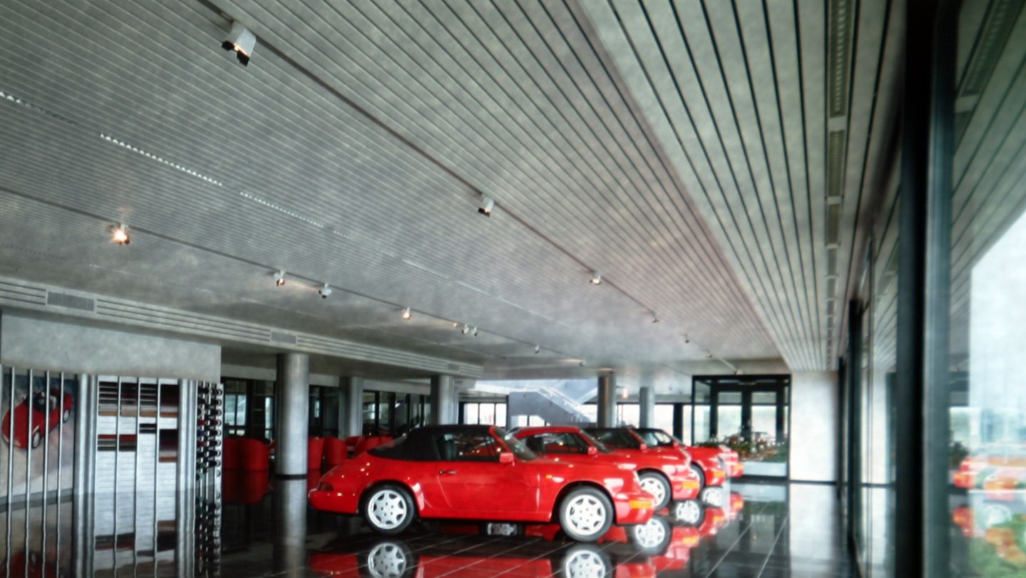 Anni 90: sede Porsche Italia in Corso Stati Uniti a Padova 