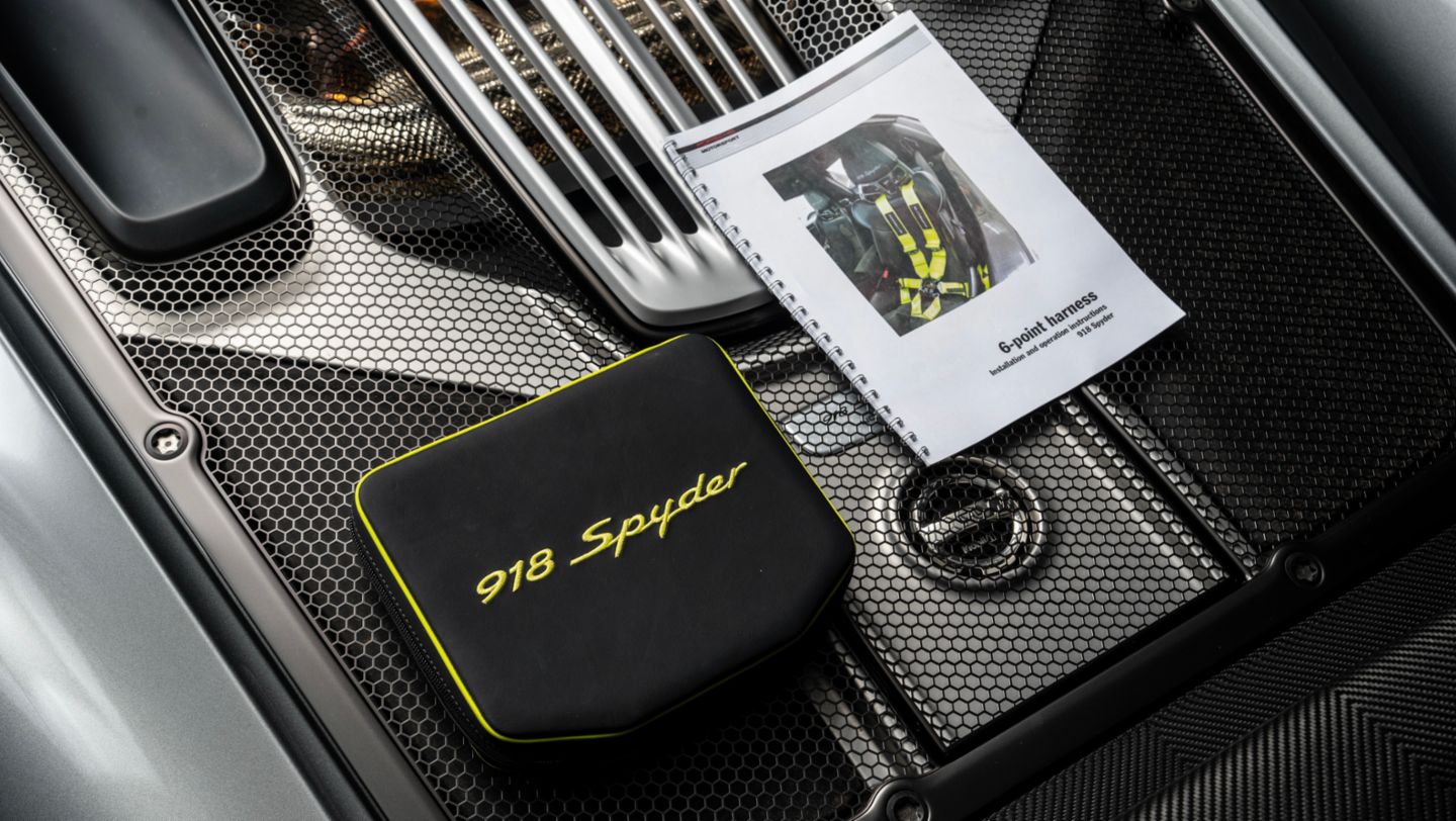 Porsche 918 Spyder with Weissach package, RM Sotheby's, Abu Dhabi, 2025, Porsche Middle East