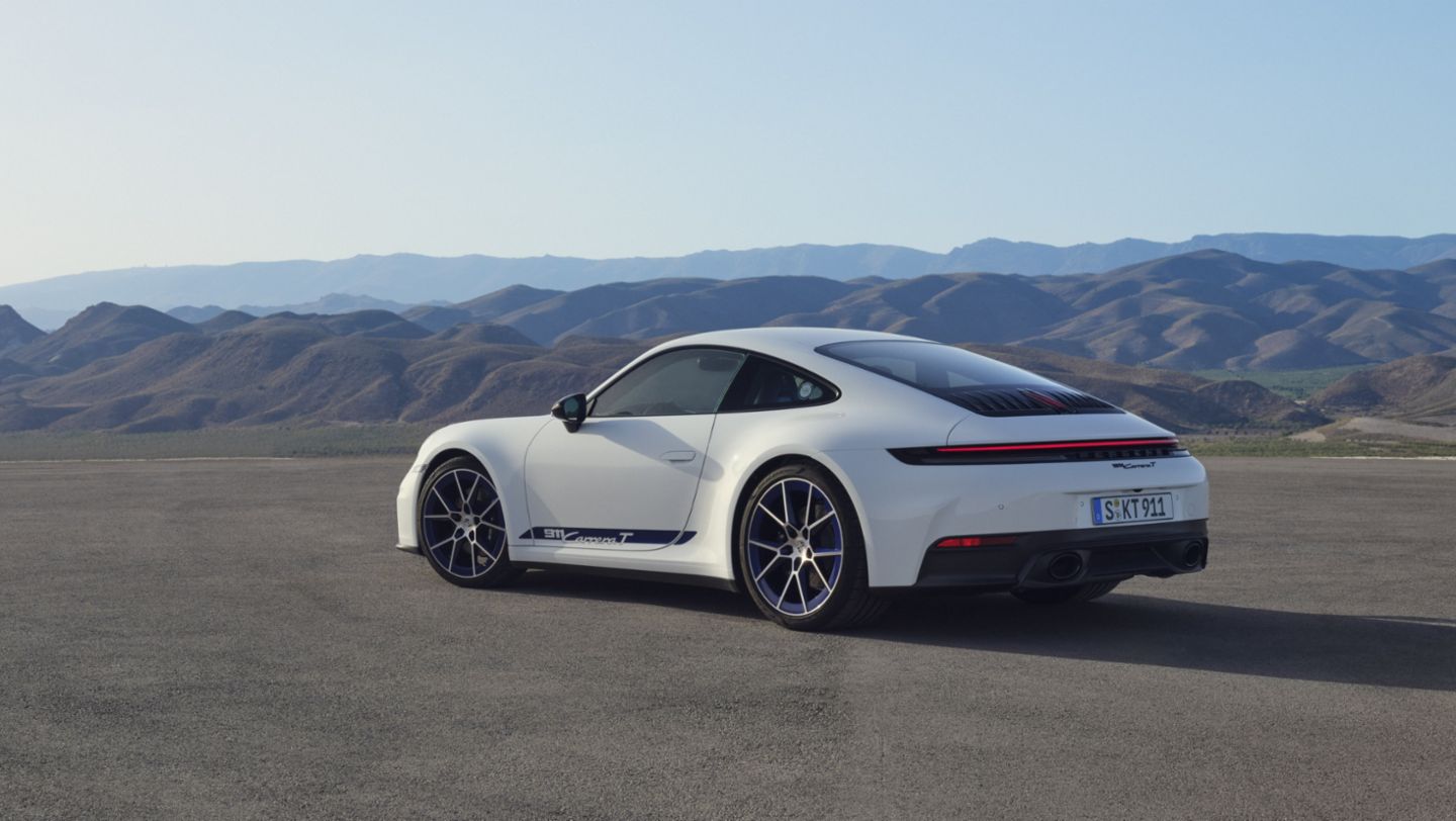 2025 Porsche 911 Carrera T
