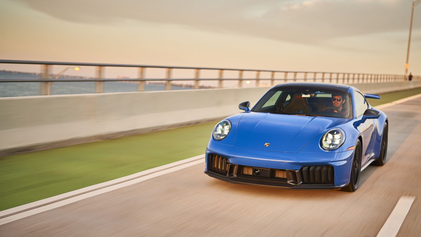 911 Carrera GTS, 992.2, Shark Blue