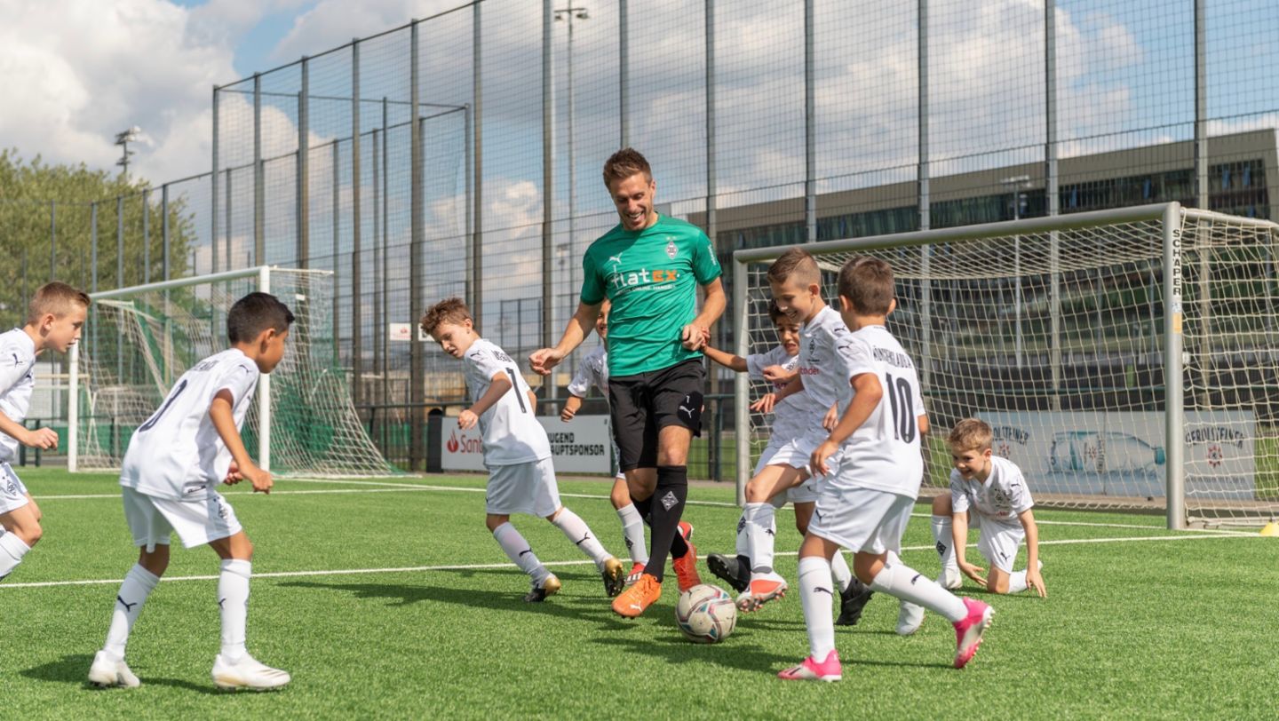 Borussia Mönchengladbach, 2021, Porsche AG