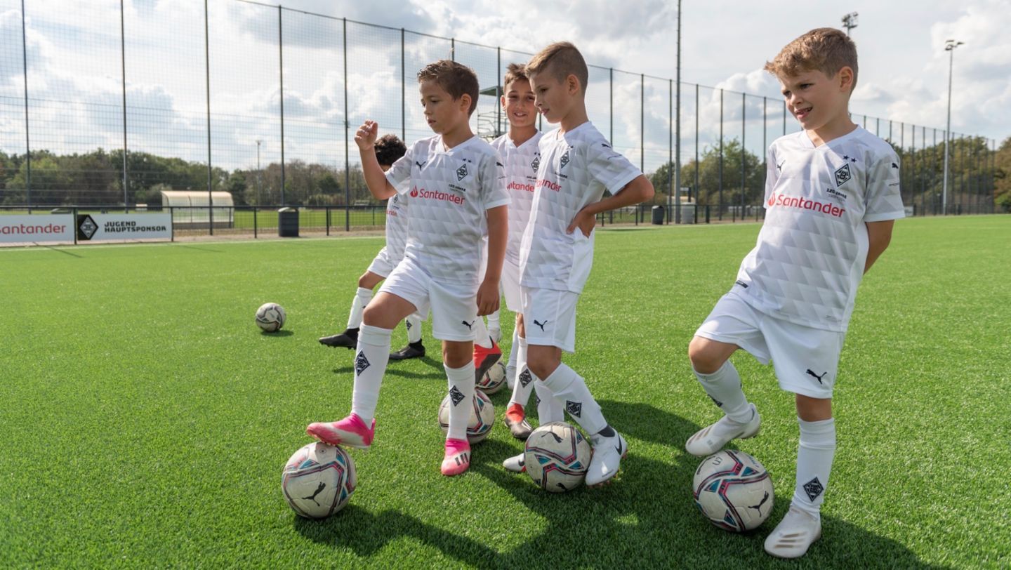 Borussia Mönchengladbach, 2021, Porsche AG