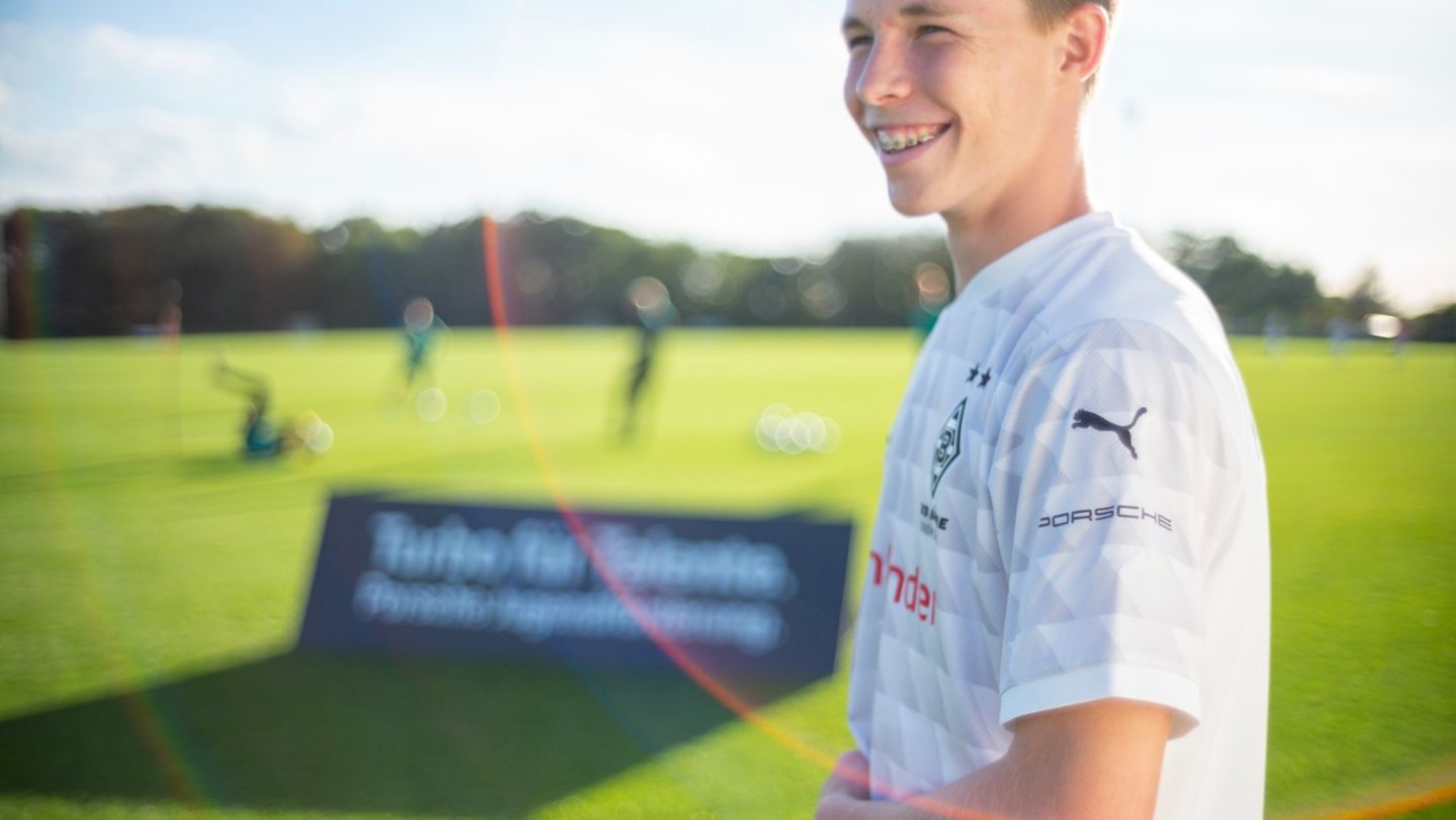 Borussia Mönchengladbach, 2021, Porsche AG