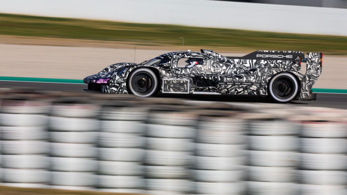 Prototipo LMDh, Circuito de Montmeló, España, 2022, Porsche AG