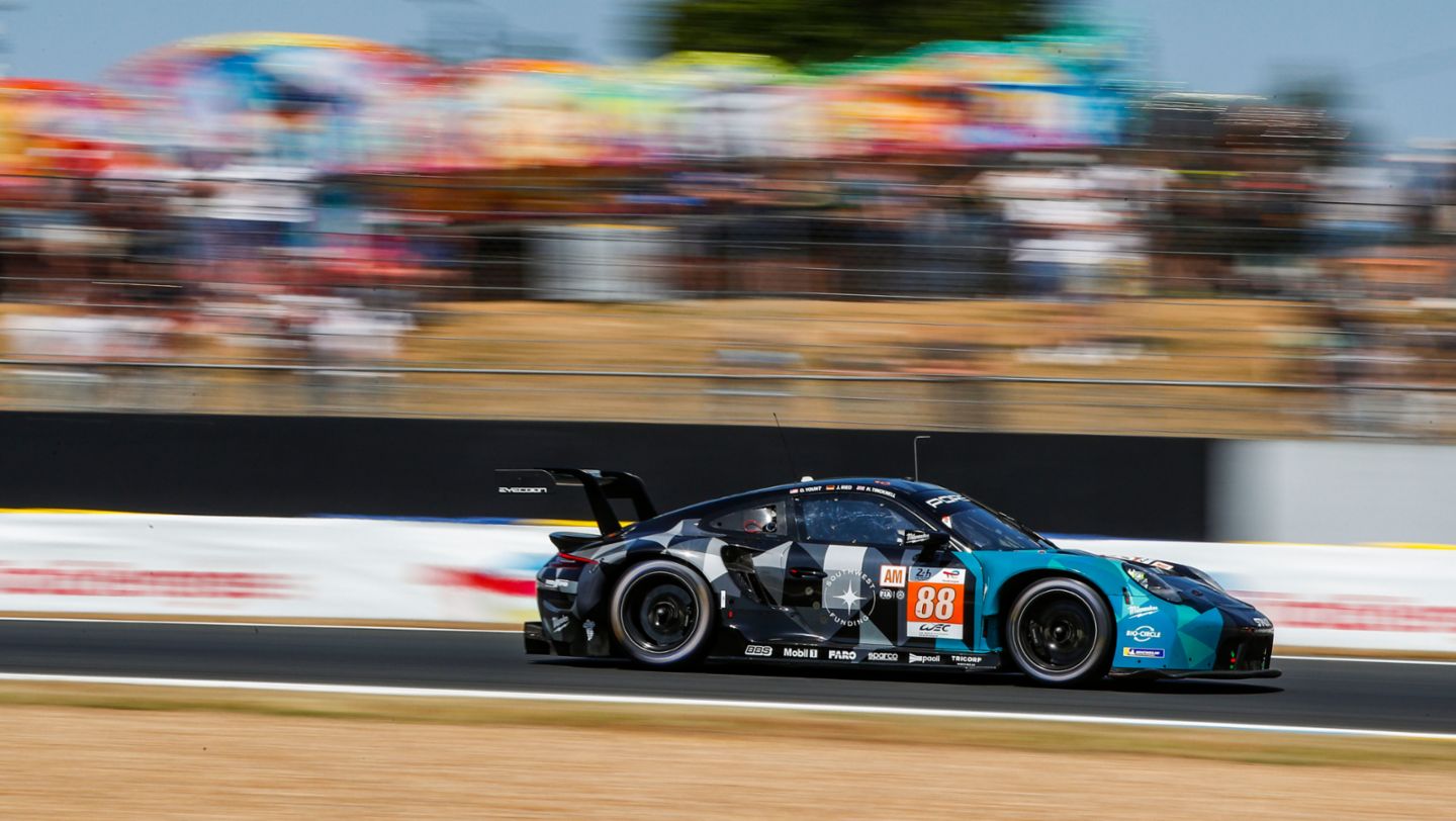 Porsche 911 RSR, Proton Competition (#88), Jonas Ried (D), Harry Tincknell (UK), Don Yount (USA), 2023, Porsche AG