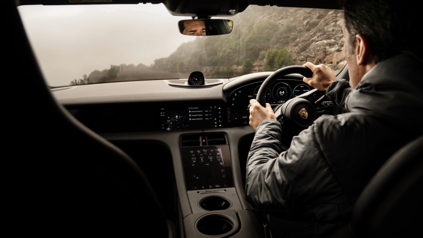 Mark Webber, embajador de Porsche, Taycan 4 Cross Turismo, 2023, Australia, Porsche AG