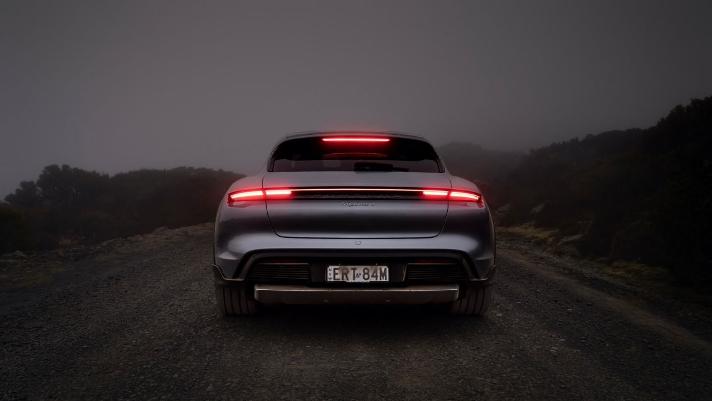 Taycan 4 Cross Turismo, 2023, Australia, Porsche AG