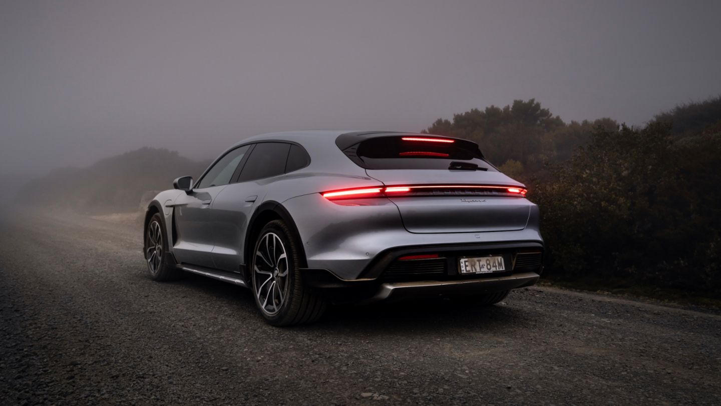 Taycan 4 Cross Turismo, 2023, Australia, Porsche AG