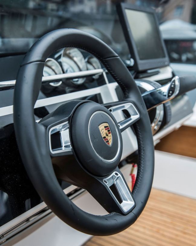 Frauscher × Porsche 850 Fantom Air, 2023, Porsche AG