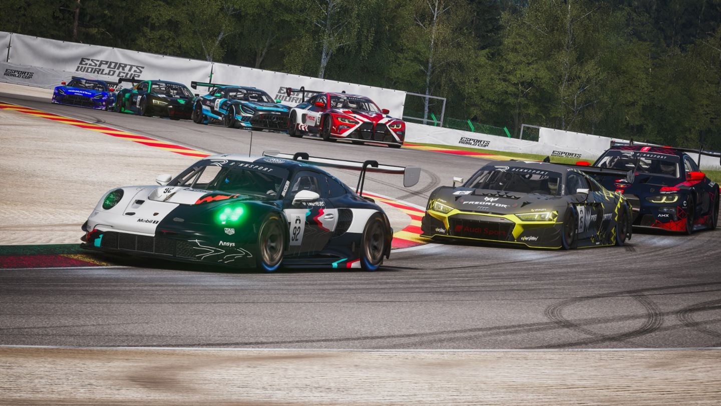 Jörn Jens, Performance Coach Porsche Coanda Esports Racing Team, ESL R1, 2024, Porsche AG